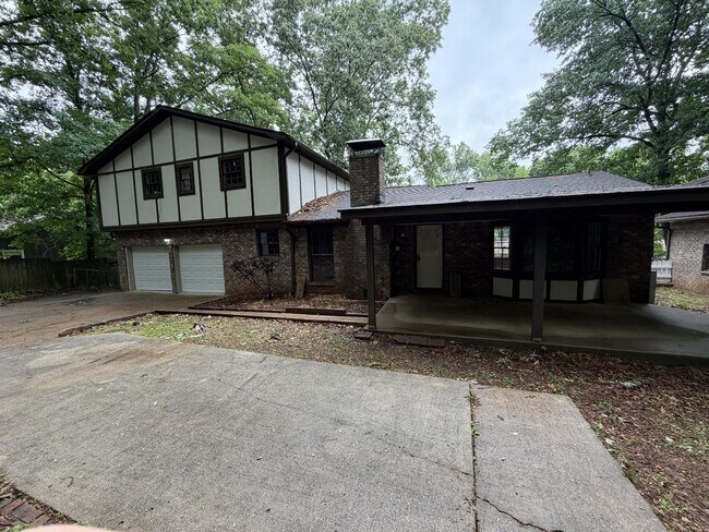 Building Photo - 9920 Todd Mill Rd SE