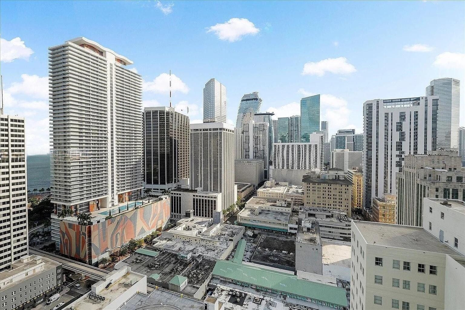 Building Photo - 133 NE 2nd Ave