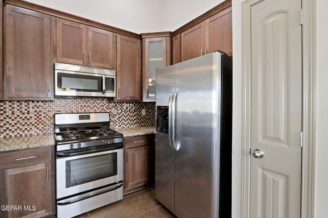 Building Photo - 4828 Guillermo Espinoza St