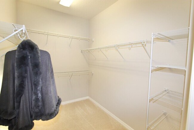 Building Photo - Orlando - Furnished, 4 Bedroom, 2 Bathroom...