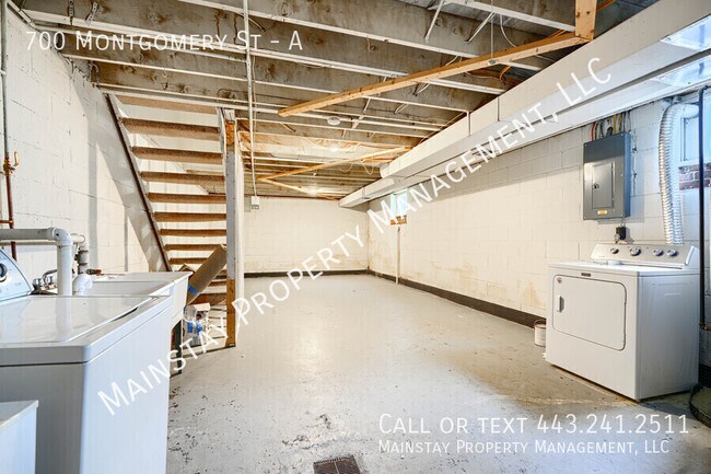 Building Photo - 700 Montgomery St