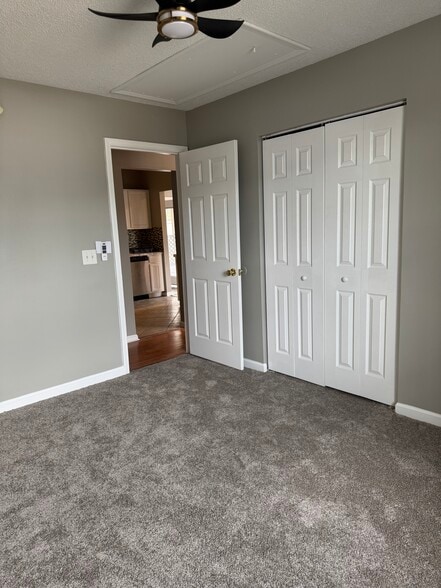 Building Photo - 244 Edinfield Ct