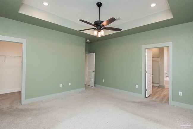 Building Photo - 1938 Westhill Dr