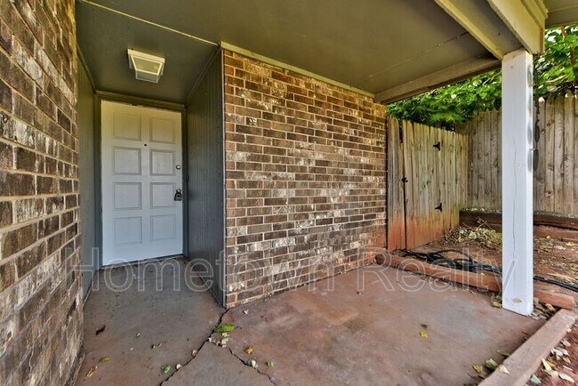 Building Photo - 6460 W Hefner Rd