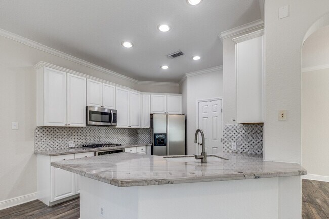 Building Photo - 130 S Veranda Ridge Dr