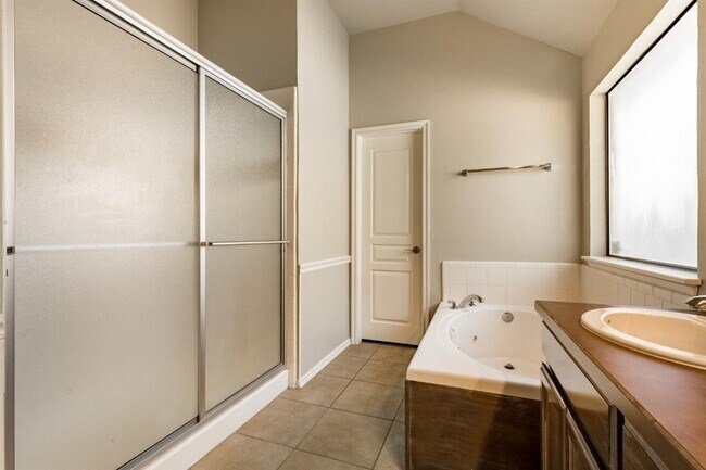 Building Photo - 2524 NW 165th Terrace