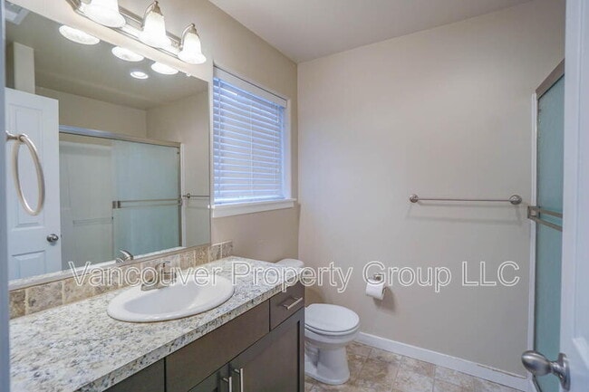 Building Photo - 7428 NE 62nd St