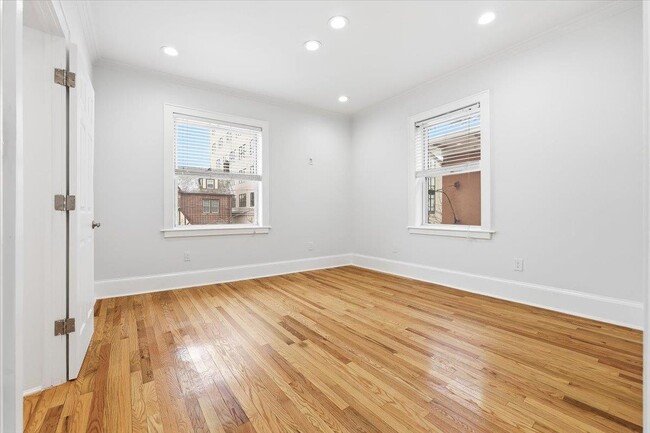 Building Photo - 6033 Monitor Pl