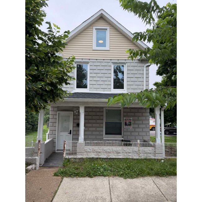 Building Photo - 4115 Fairhaven Ave