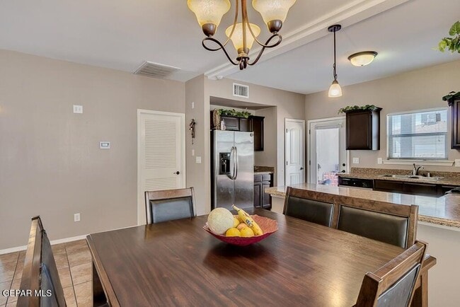 Building Photo - 12921 Hueco Cave Dr