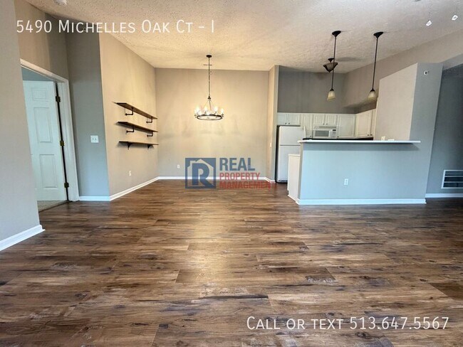 Building Photo - 5490 Michelles Oak Ct