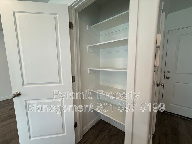 Building Photo - 3831 W 930 N