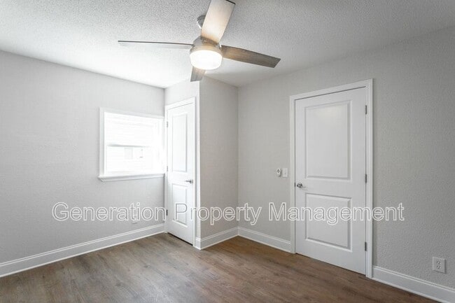 Building Photo - 1902 S Watkins St