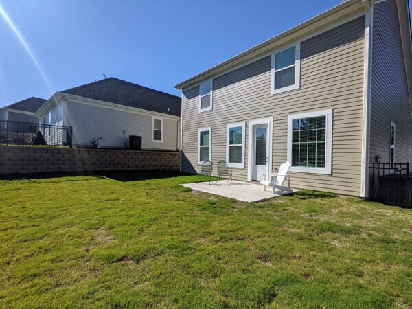 Building Photo - 417 Live Oak Dr