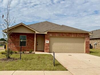 Building Photo - 2013 Paper Birch Pl