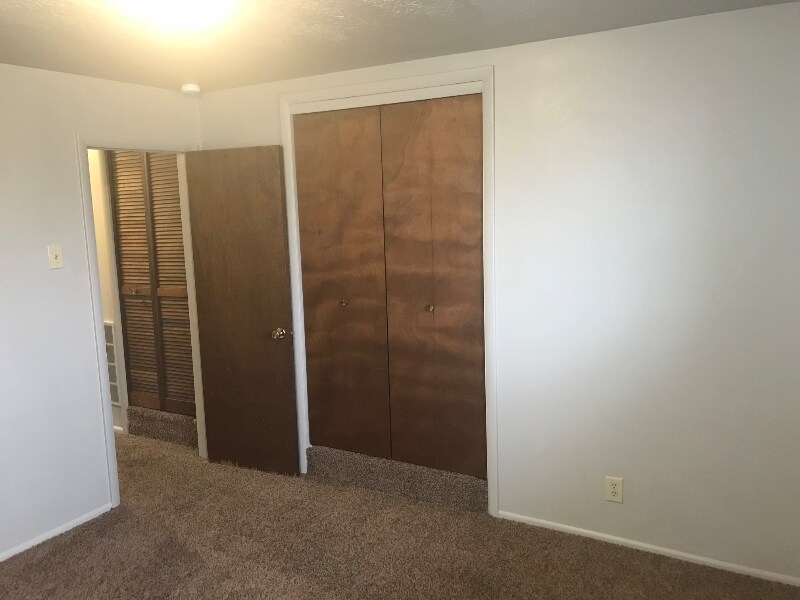 Building Photo - 294 N 300 W