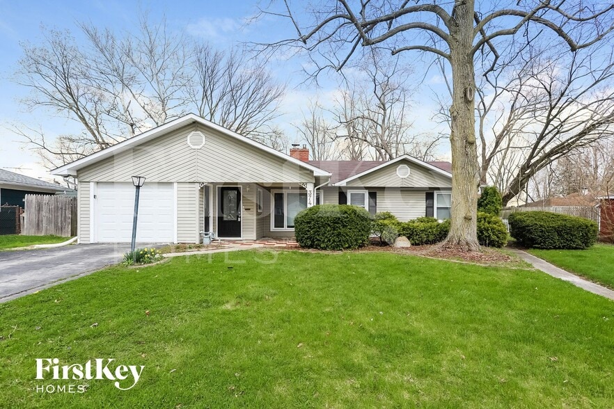 Primary Photo - 374 Oswego St