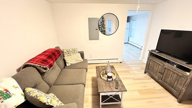 Building Photo - 50 Conant St