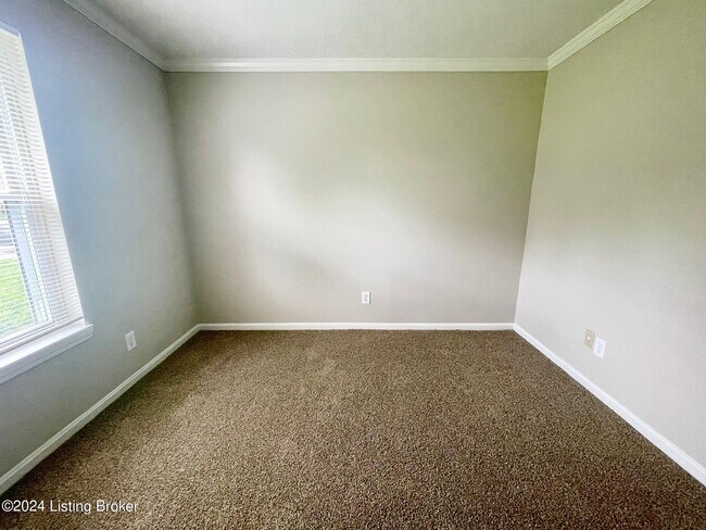 Building Photo - 3308 Conway Ct
