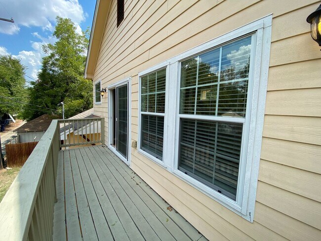Building Photo - 4514 Depew Ave