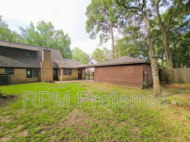 Building Photo - 12702 Ravensway Dr