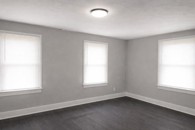 Building Photo - Updated 2 Bedroom SW Canton House for Rent