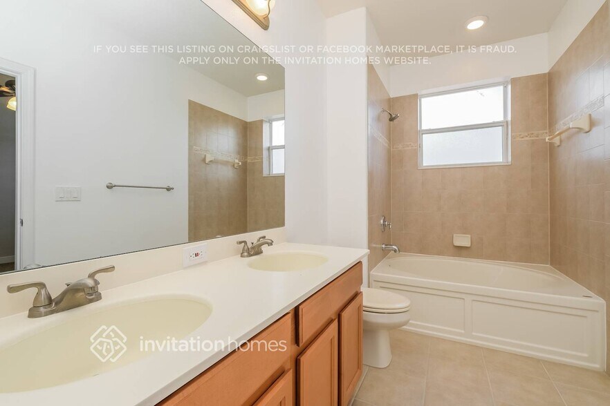 Building Photo - 14138 Stilton St