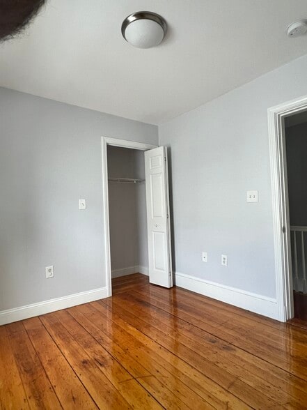 Building Photo - 37 Winchester St