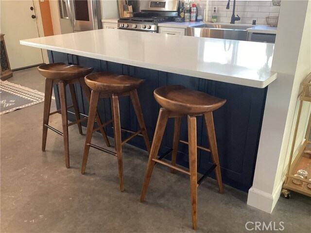 Building Photo - 233 Almon Dr