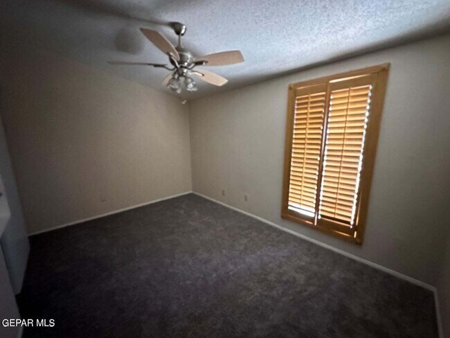 Building Photo - 5021 Dearborne Dr