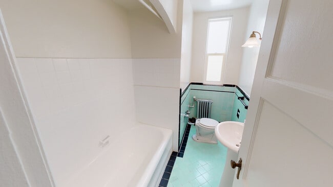 Bathroom - Serrano Towers