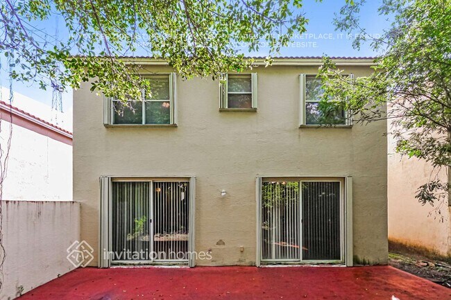 Building Photo - 5833 Eagle Cay Ln