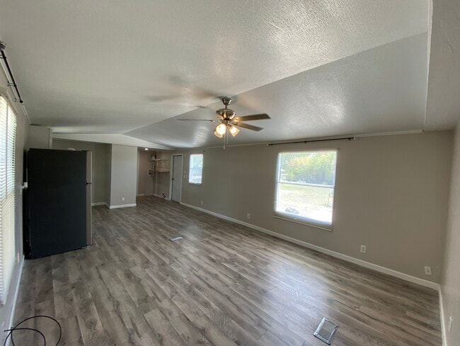 Building Photo - 15418 Mesquite Trail