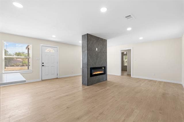 Building Photo - 2417 Arrow Ln