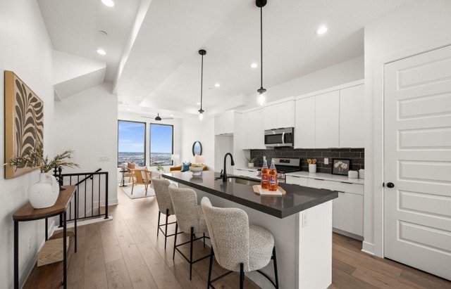 Building Photo - 307 Endurance Cir