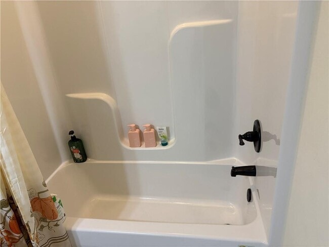 Building Photo - 5200 SW Kemptown Pl