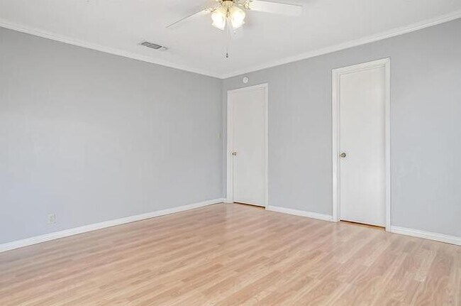 Building Photo - 1704 Frog Pond Rd