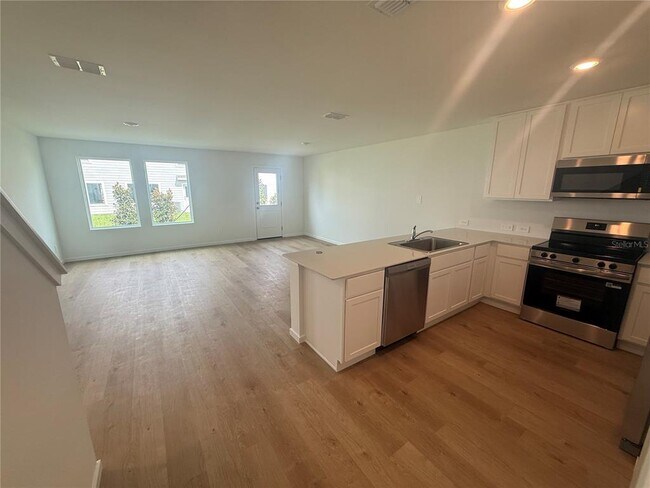 Building Photo - 1562 Plank Pl