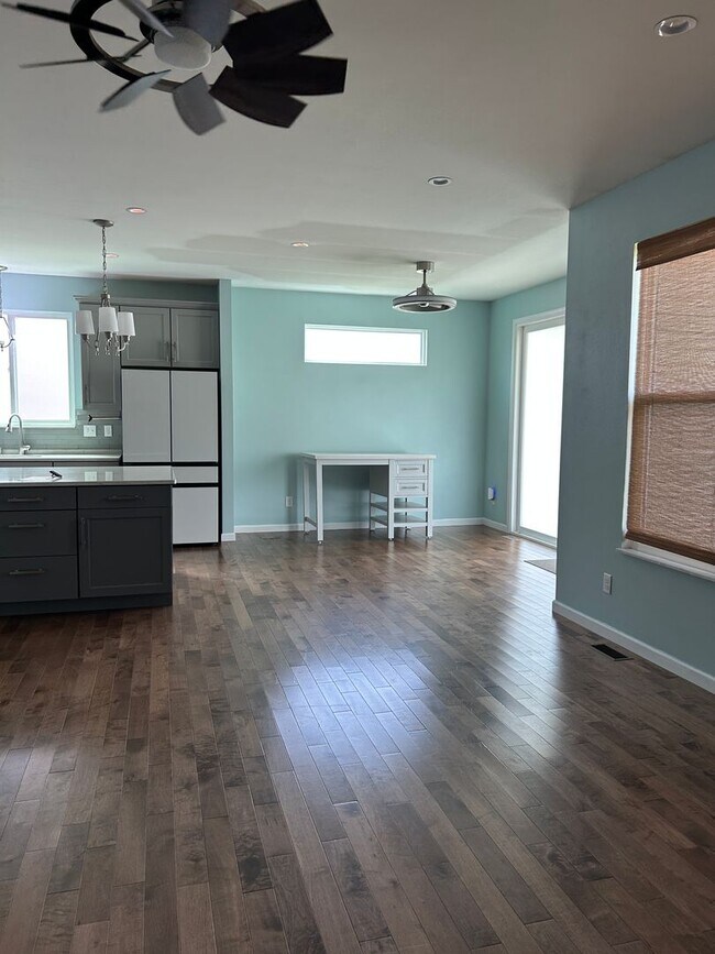 Building Photo - 2609 Beacon Point Ct