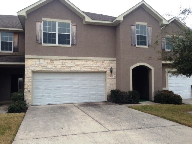 Exterior- bult 2007 - Silverglen Townhomes