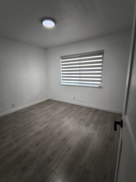 Building Photo - 21708 Lake Vista Dr