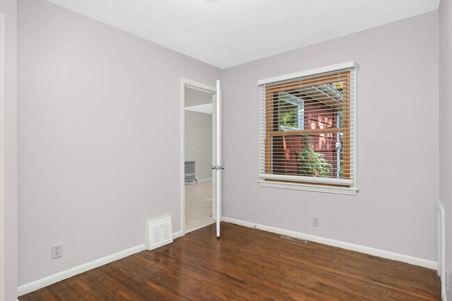 Building Photo - 1415 Nevada Ave