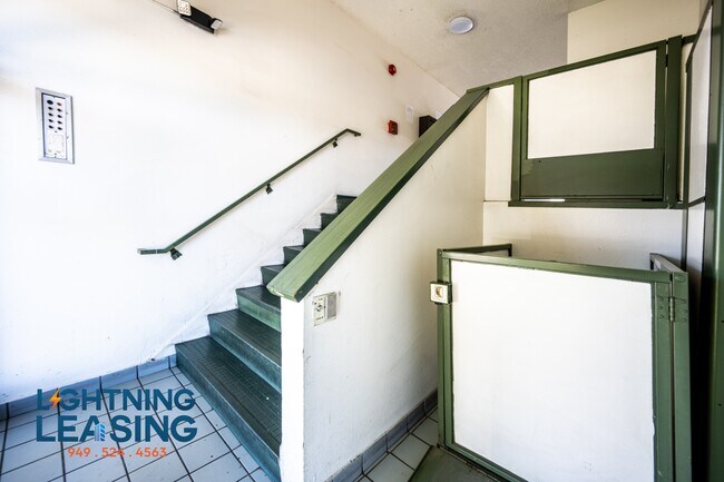 Building Photo - 14201 Victory Blvd