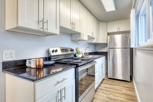 Building Photo - The Edge