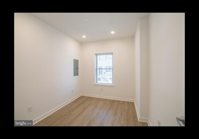 Building Photo - 1107 S 27th St