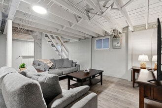 Building Photo - 502 Blanche Dr