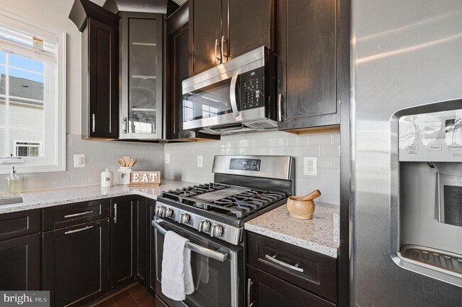 Building Photo - 23445 Millville Woods Square