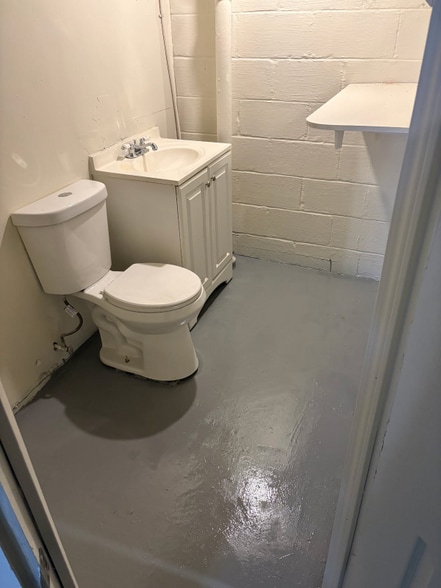 Building Photo - 19444 Lennane St