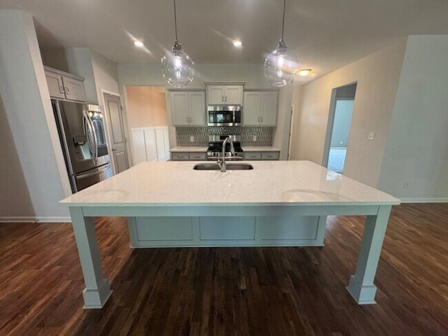 Building Photo - 261 Fenwick Farms Dr