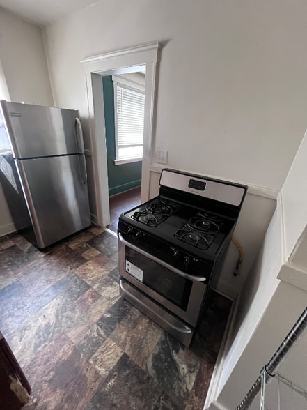 Building Photo - 8457 Cahalan St